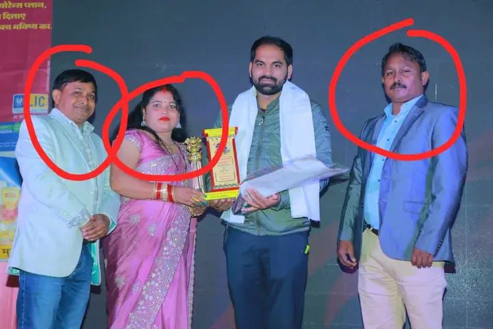 KDADeafofficial's tweet photo. CCTV proof.Hearing teachers abusing Deaf students at Wageshwari Muk Badhir Vidhyalaya School, #Muzaffapur Bihar. Violation of RPWD Act 2016 (Sec 7 &amp; 8).Government must act strictly immediately
@PMOIndia @samrat4bjp @officecmbihar @muzaffapurpol3 @EduMinOfIndia @NCPCR_ @socialpwds https://t.co/oOcvxTpkW0