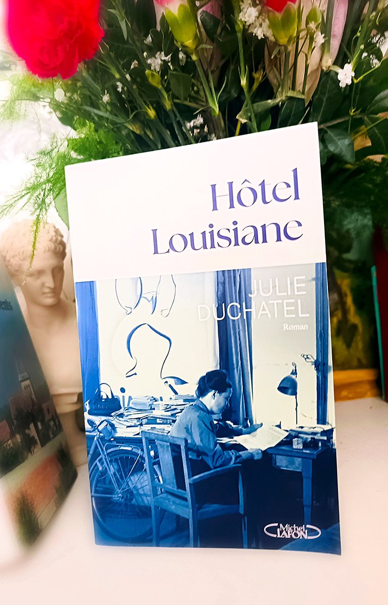 📚Cosmos Littéraire🌌 tweet media