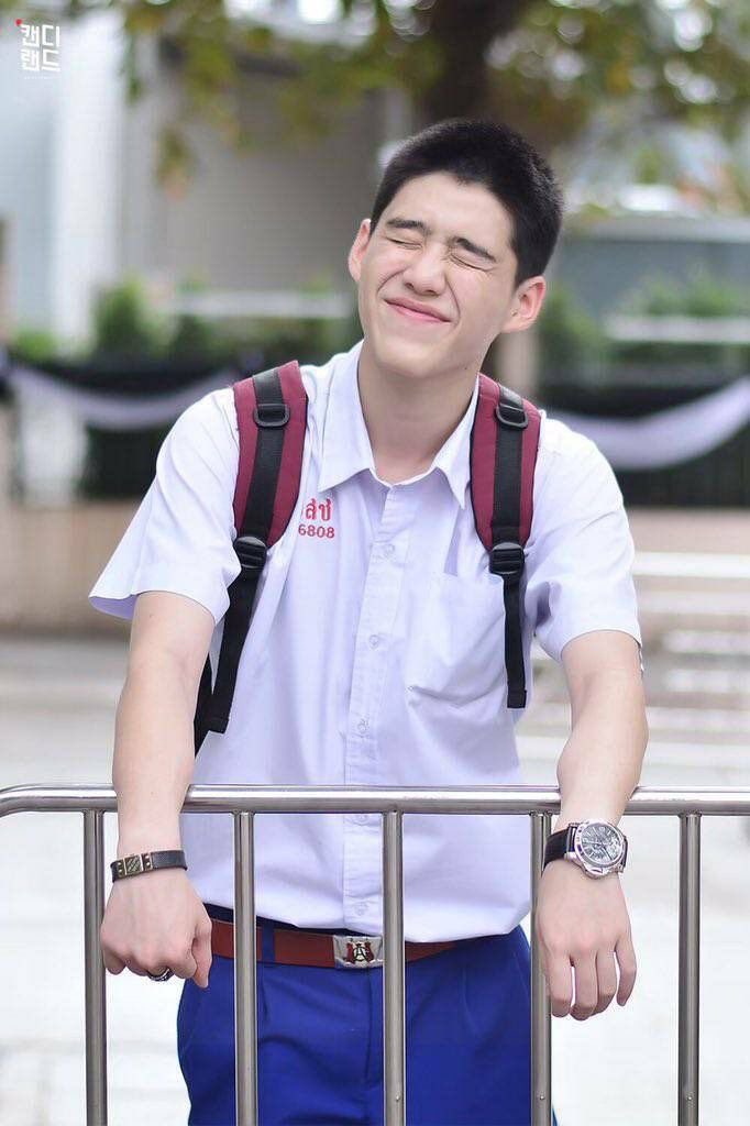 krupom544's tweet image. โอ้ยยยยน่อ!!! เข้าใจพี่กิ้นเลย โลกทั้งใบของเค้าแหละแบบนี้ น่ารักมาก #bbillkin #ppkritt