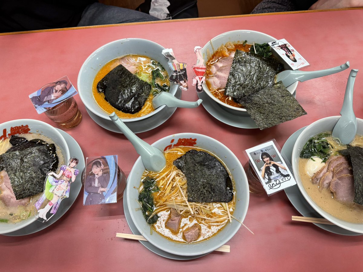はる tweet media