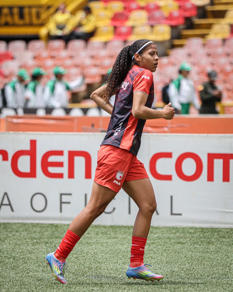 LeonasSantaFe's tweet image. ¡Calientan las #Leonas 🦁 para el Clásico Capitalino ⚽️!