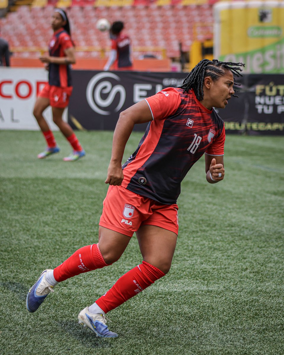 LeonasSantaFe's tweet image. ¡Calientan las #Leonas 🦁 para el Clásico Capitalino ⚽️!