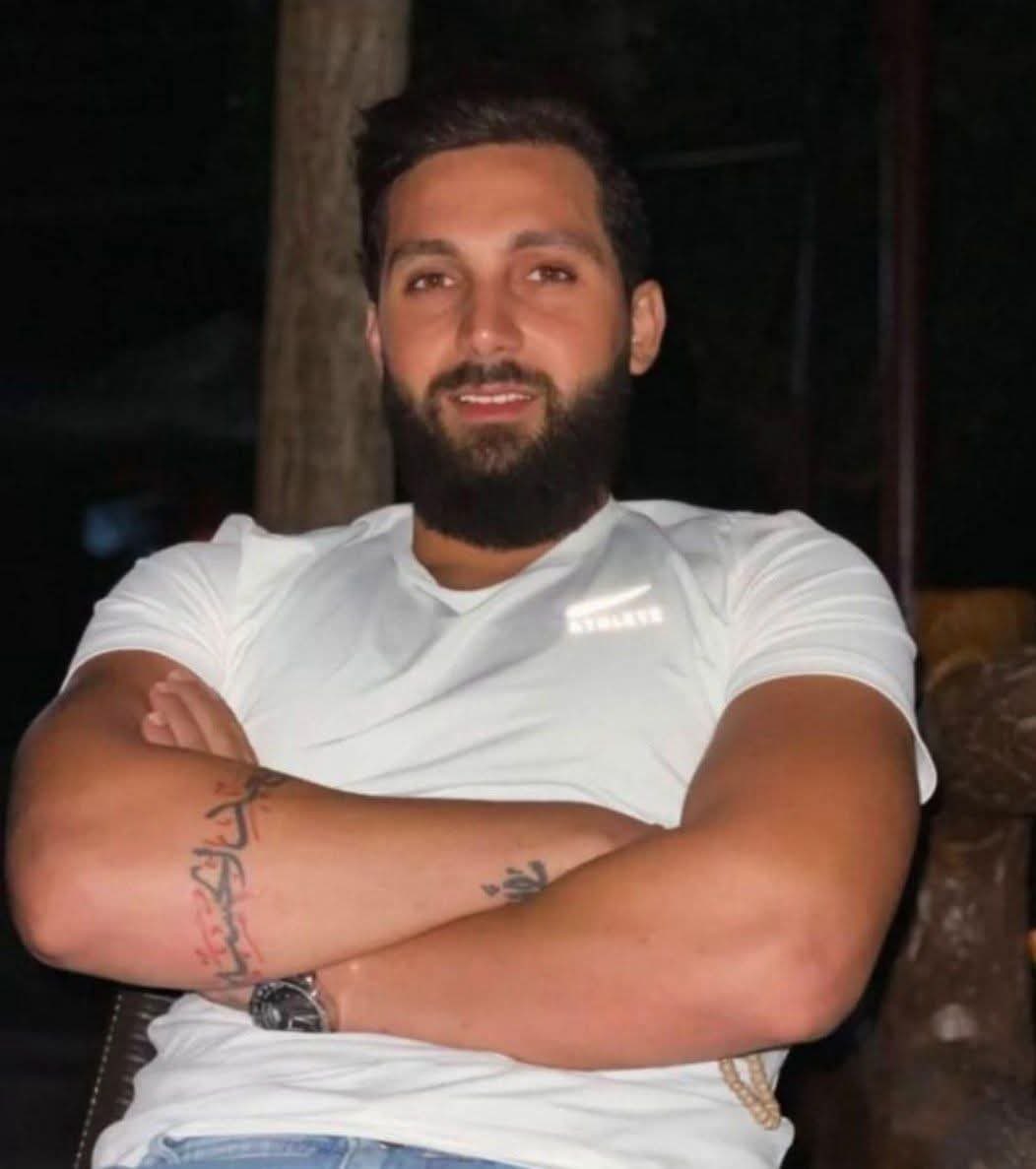 عالیه tweet media
