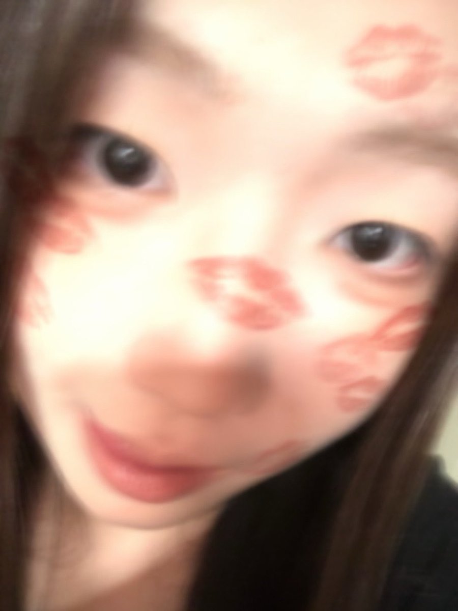 히이 tweet media
