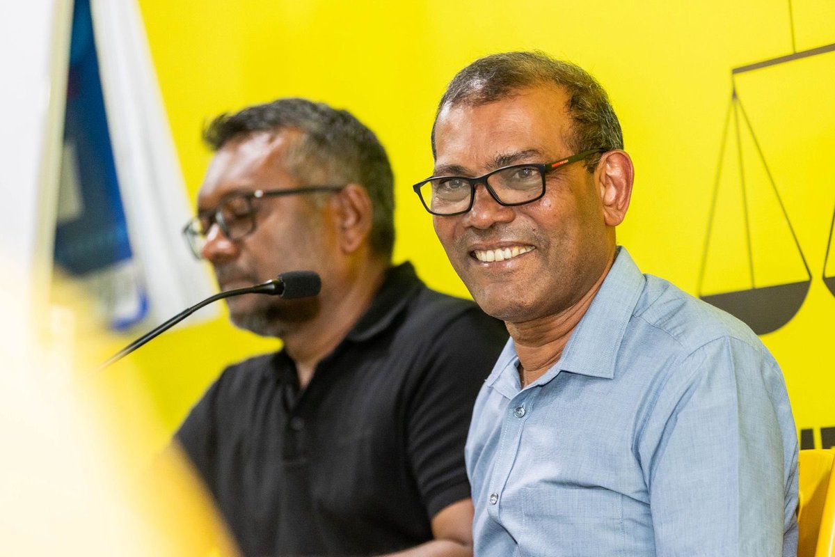 lucasjalyl's tweet photo. ކޮލިޓީ ރަނގަޅު ލީޑަޝިޕަކަށް 

#VoteAnni 💛🌼 https://t.co/8H5MLRD4H6