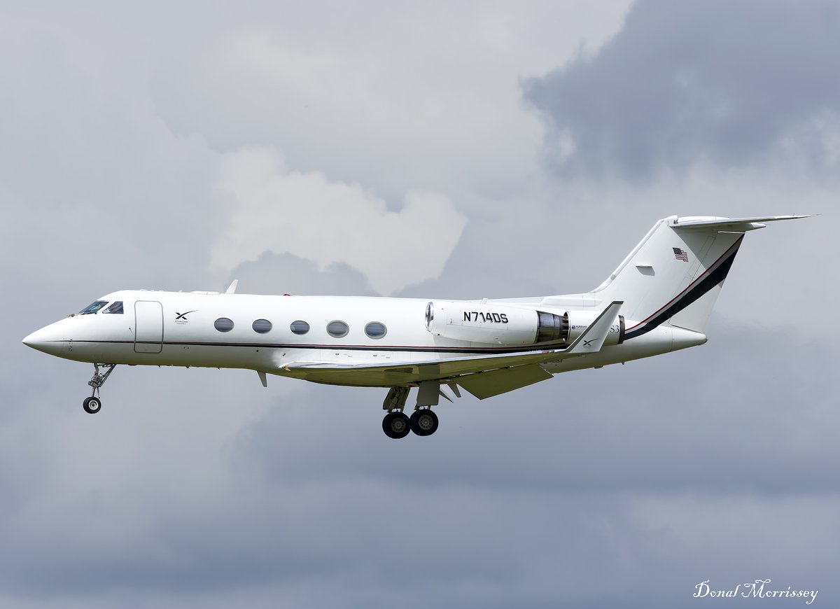 birrlad's tweet image. Bit of Biz @ShannonAirport yesterday.
#avgeek #aviation #bizjet #ShannonAirport #planespotting