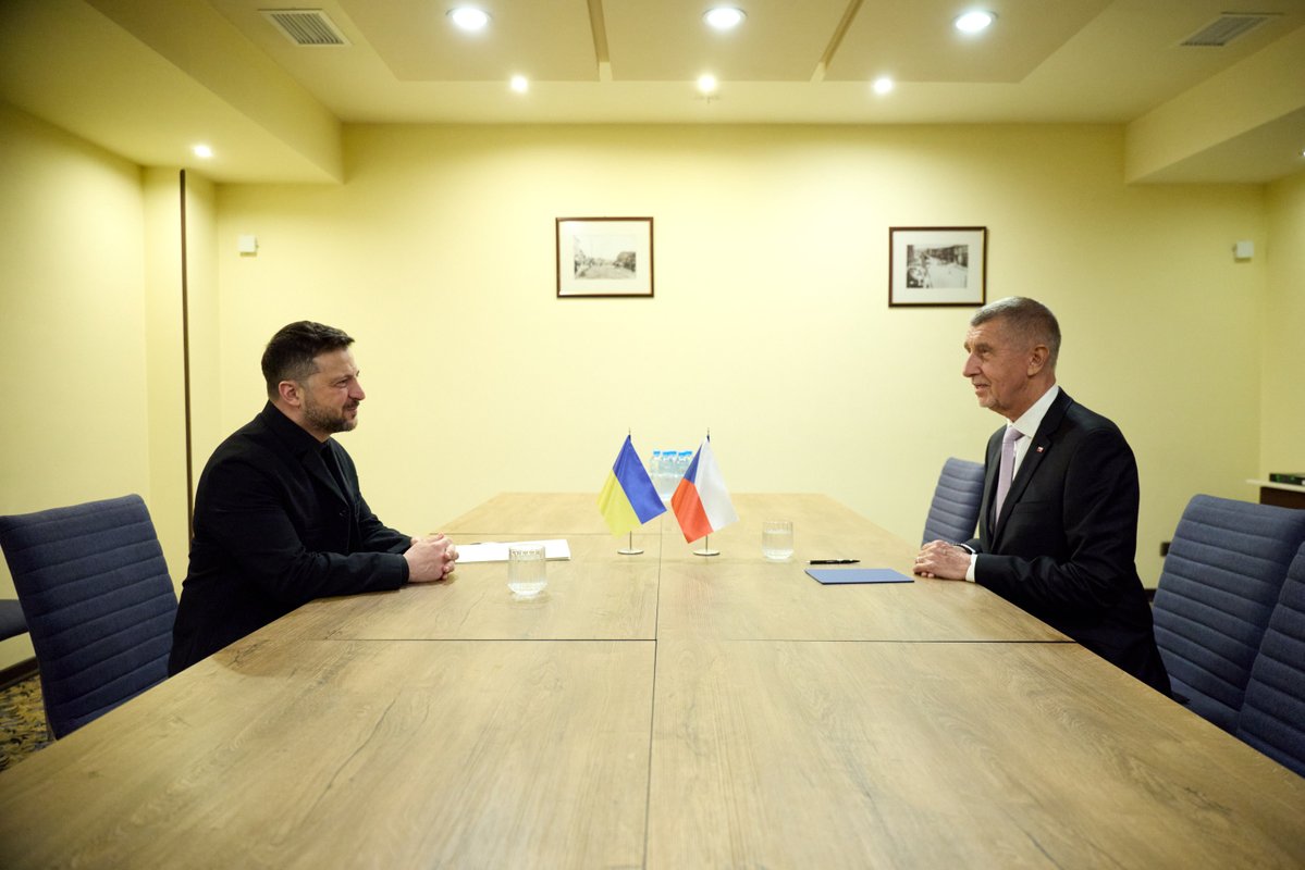 Volodymyr Zelenskyy / Володимир Зеленський tweet media
