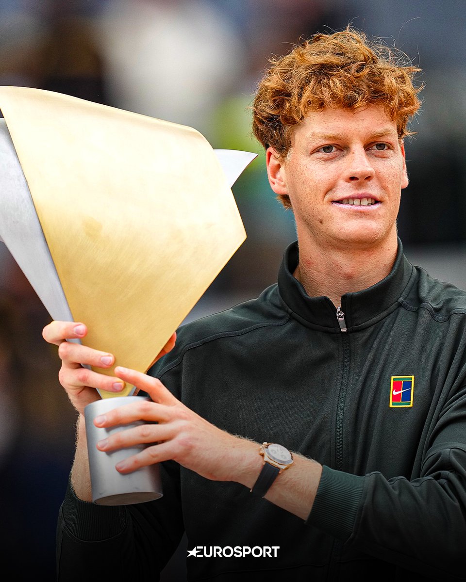 Eurosport_IT's tweet image. "𝐈𝐥 𝐥𝐢𝐦𝐢𝐭𝐞 𝐞̀ 𝐢𝐥 𝐜𝐢𝐞𝐥𝐨, 𝐢𝐥 𝐥𝐢𝐦𝐢𝐭𝐞 𝐞̀ 𝐢𝐥 𝐜𝐢𝐞𝐥𝐨
𝐂'𝐞̀ 𝐩𝐨𝐬𝐭𝐨 𝐩𝐞𝐫 𝐦𝐞? 𝐍𝐨, 𝐧𝐨𝐧 𝐜𝐡𝐢𝐞𝐝𝐨 𝐧𝐞𝐦𝐦𝐞𝐧𝐨
𝐍𝐨𝐧 𝐜𝐡𝐢𝐞𝐝𝐨 𝐧𝐞𝐦𝐦𝐞𝐧𝐨 𝐮𝐧 𝐩𝐨𝐬𝐭𝐨 𝐦𝐢𝐠𝐥𝐢𝐨𝐫𝐞" ✨🏆

#Tennis #Madrid #Sinner