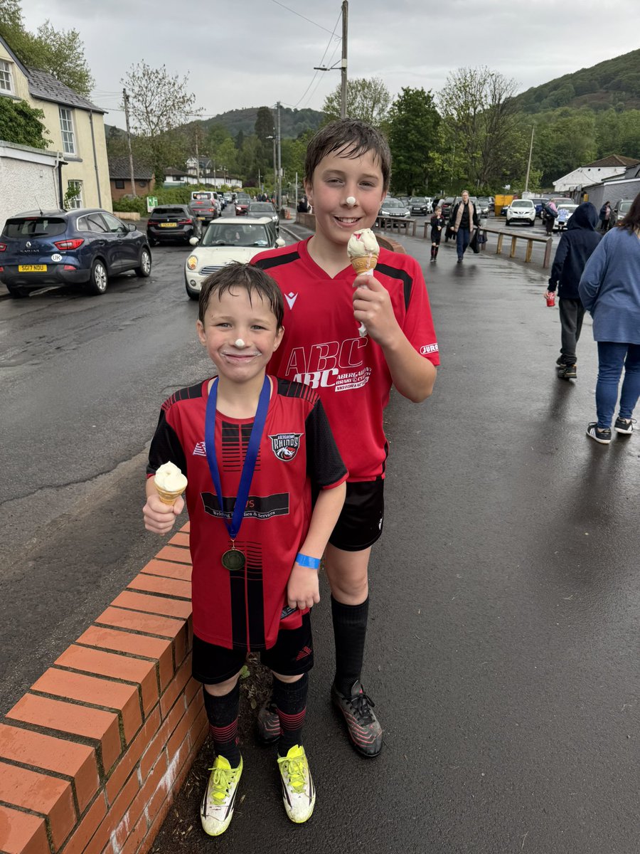 Robwestall's tweet image. Proud of my boys today! 
Ben scored a cracker in his first 11 aside match and picked up the parents player of the year award. He’s worked so hard and enjoyed captaining them this season.
Matti bagged two in three at the ABER Town tournament too! 
#prouddad #soccersunday