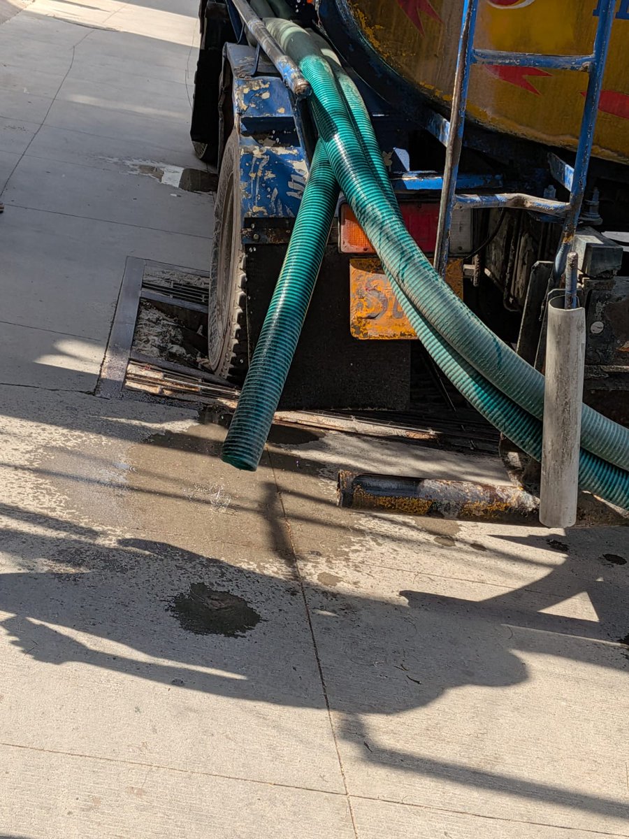 sandeepvk's tweet image. maps.app.goo.gl/ekuTHyjJv8aszz…

Adding a few images FYI #Hyderabad #GHMC #PragathiNagar #CivicIssues #RoadSafety #PublicSafety