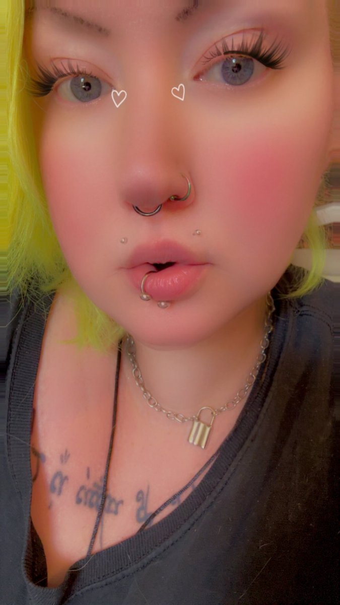Neon Princess tweet media