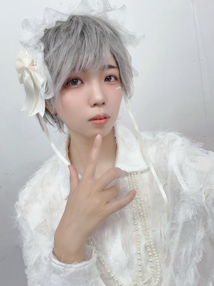 neo_kiichi's tweet photo. #JUMPOUT vol.15
#JO15 ããããšãããããŸããïŒïŒ
髪è²ã°ã¬ãŒã«ããŠã¿ã áŽÌ Ì«áŽÌ â§ïž*
REIN F/ACEããœãã§æãããŠããã ããŸãã
ãã£ãšæãããã£ããã
俺ãã¶ããéšã奜ããªãã ãšæã
ã¯ãããŠäŒãã«æ¥ãŠãããåãã¡ã®
ãååãèŠãã âŠ.ËâŠ
ããããšãããŸãäŒããã https://t.co/aqETL2GquE