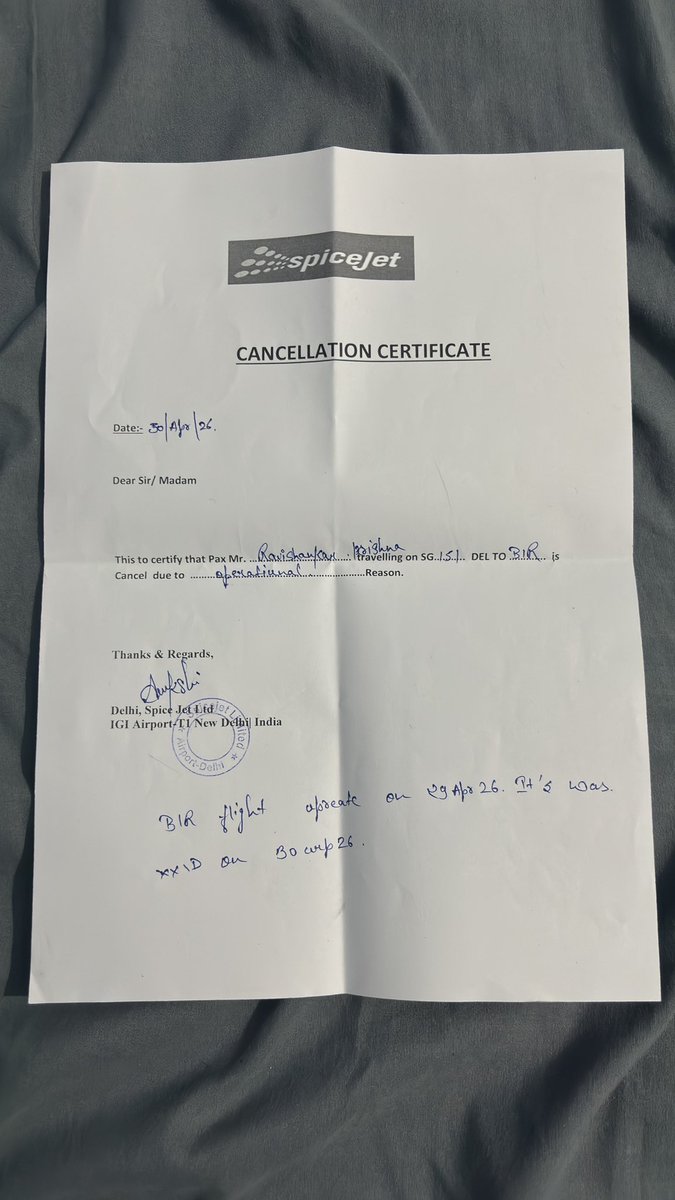 raviaryan009's tweet photo. SpiceJet SG-151 (Delhi→BLR, Apr 29) delayed repeatedly, then cancelled at 3 AM due to aircraft issue. Promised refund + compensation, but no update from SpiceJet or Goibibo. Forced to book IndiGo. Refund pending—resolve urgently. @SpiceJet @Goibibo @DGCAIndia @jagograhak_jago https://t.co/emaUumRoTy