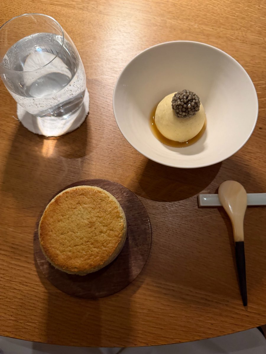 inyellll's tweet image. Weekends spent with my best friend are so enjoyable, even the air feels happy 💛 And of course, the delicious food makes me happy too

#Weekend