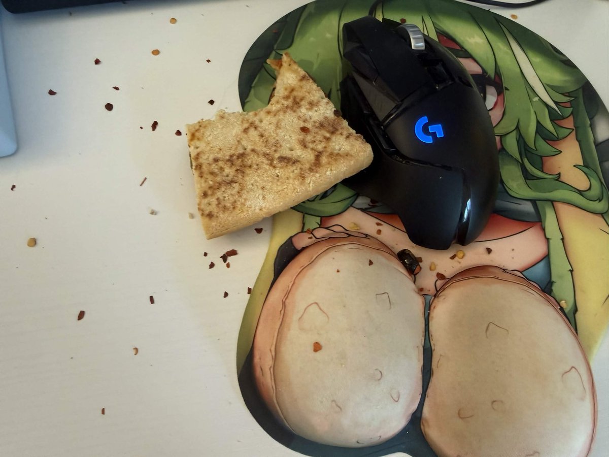 ryeisbread 🍞🏕️ tweet media