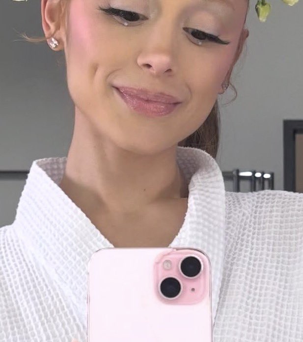 eryn ꕤ tweet media