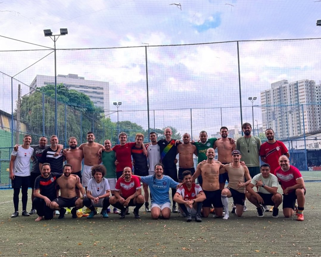 natus_fc's tweet image. Todo mundo no Rio e nós aqui com casa cheia! 🏳️‍🌈💜🧡

#somosnatus #lgbt #treino #fut7 #Society #natusfc #gay #futgay