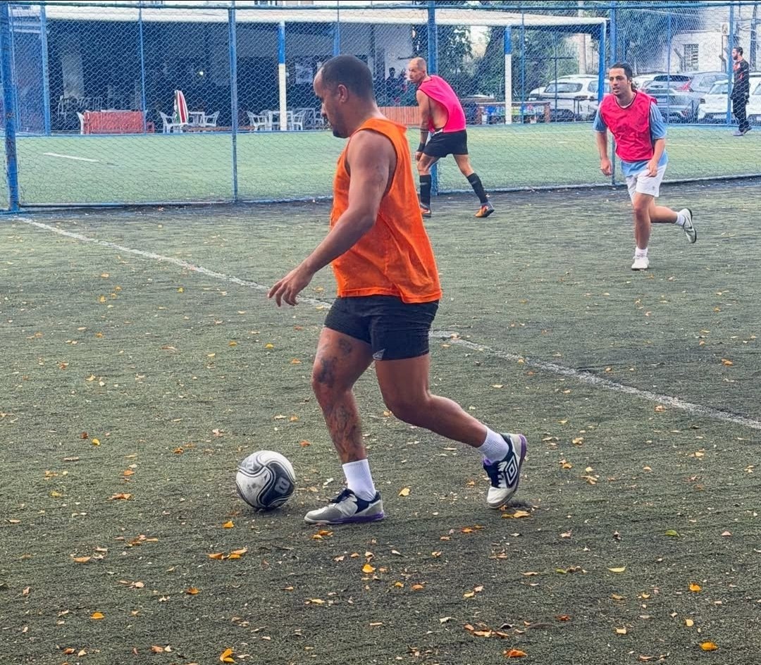 natus_fc's tweet image. Todo mundo no Rio e nós aqui com casa cheia! 🏳️‍🌈💜🧡

#somosnatus #lgbt #treino #fut7 #Society #natusfc #gay #futgay