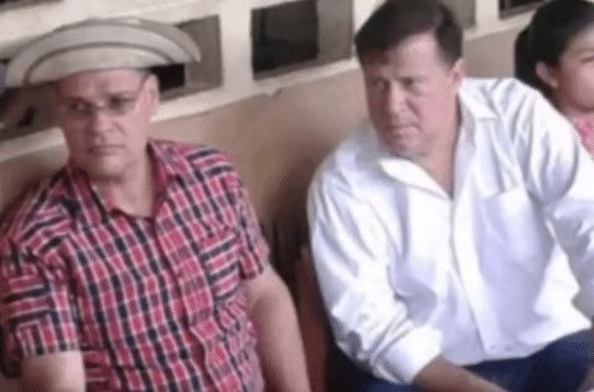 raulpinedav's tweet photo. El ahora vocero de Martín Torrijos y “dirigente de TV”, Pedro Miguel González, critica a su antiguo partido, el PRD, desde la comodidad económica que le dejó su alianza de 2016 con el gobierno de Varela.

Fácil criticar … mientras nuestra  gente se come un cable y es perseguida. https://t.co/ElXepg1bI2