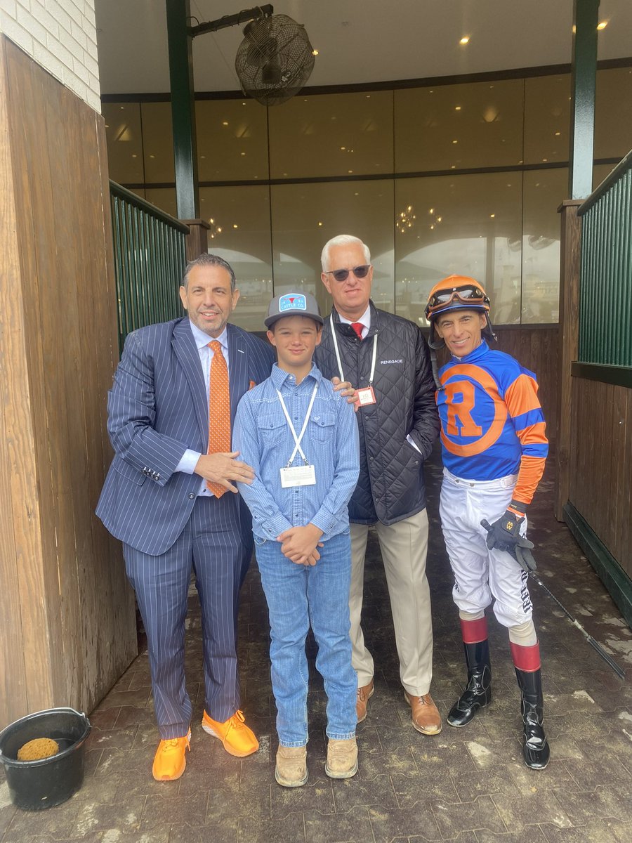 RTeague85's tweet photo. @RepoleStable I would like to thank you for being such a standup guy to my son yesterday in the paddock at Churchill Downs. Your horse didn't win the derby yesterday, but my son will never forget the day he met you and how nice you were to him. I cannot thank you enough!!! https://t.co/k0uIitXyqd