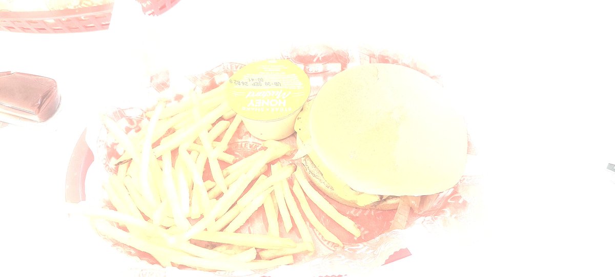 kohavi_angel's tweet image. went out 2 eat with my bf yesterday #food #burgercore #frenchfrycore
