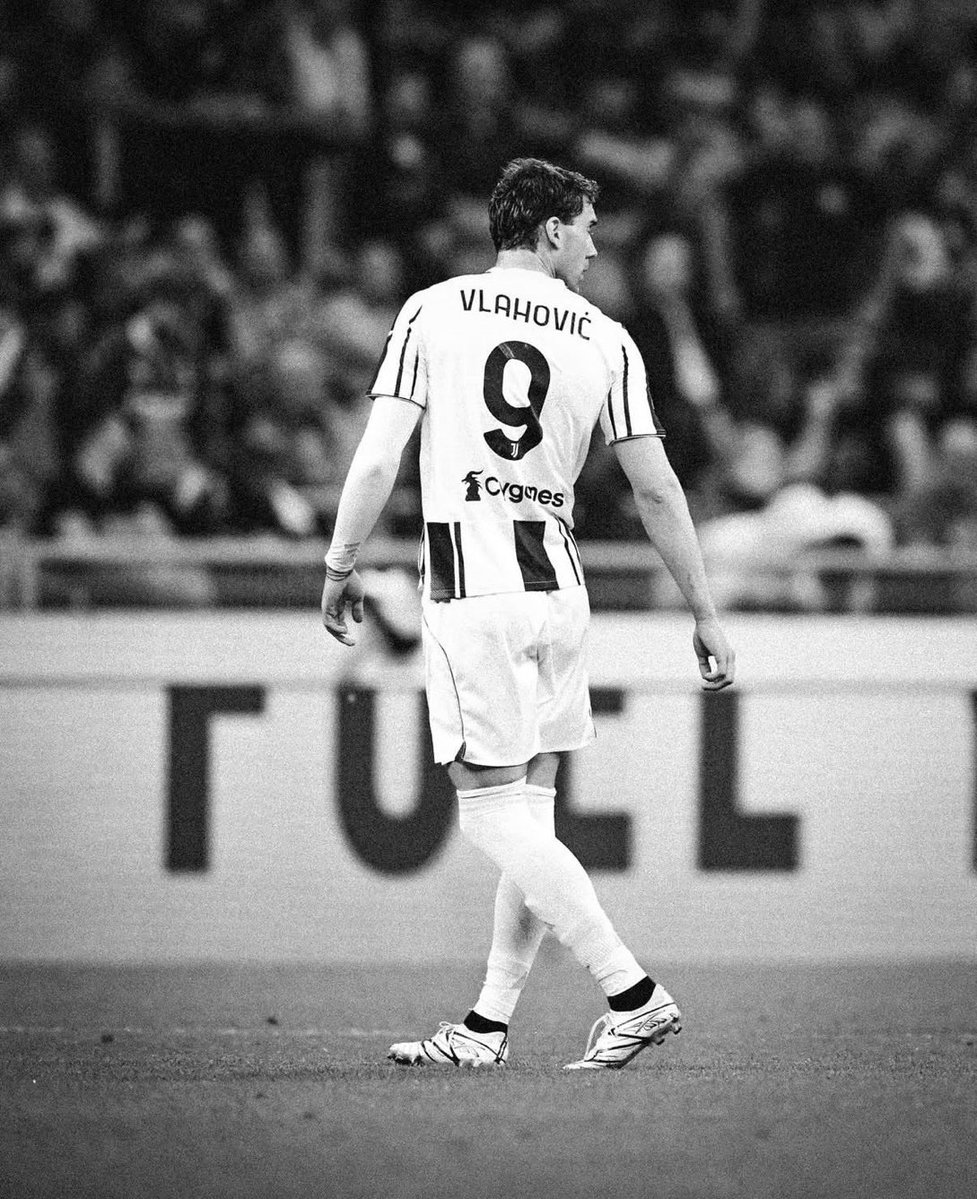 e⭒ | 1897 KY10 tweet media