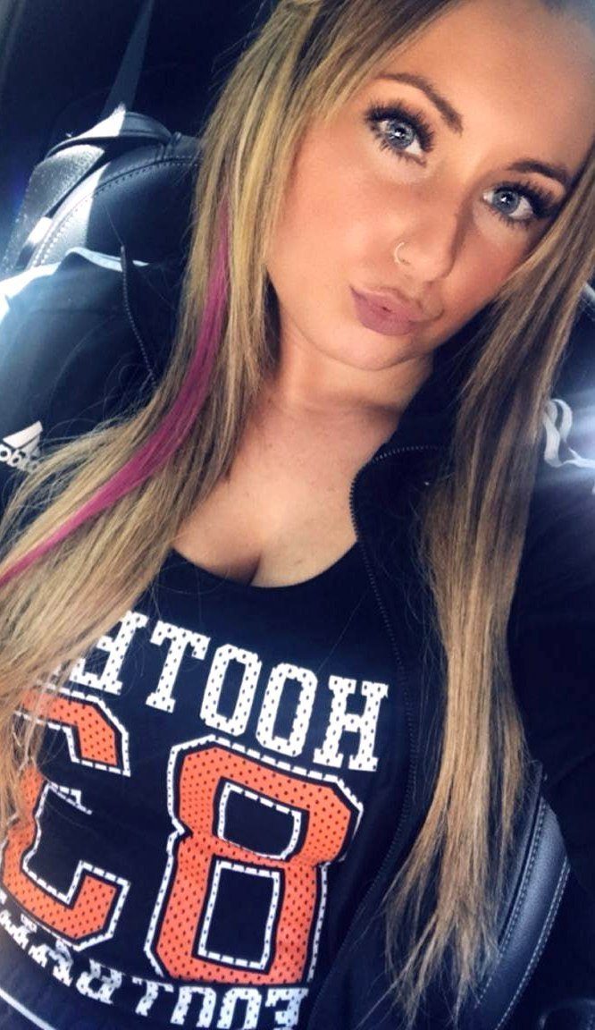 leah tweet media