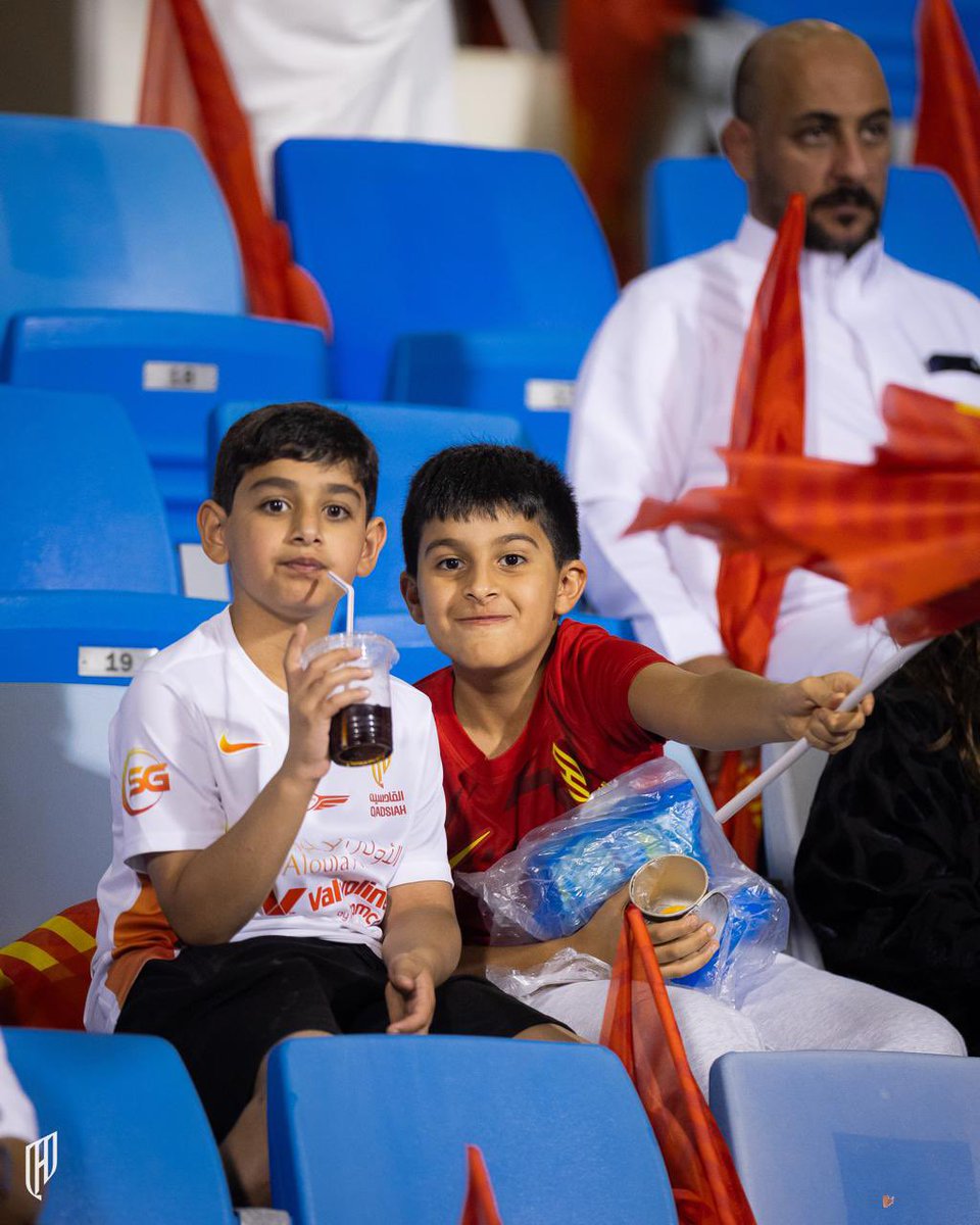 CurvaKnights's tweet photo. معكـم تكبـر كل لحظـة 🤩❤️

#القادسية_النصر | #دوري_روشن_السعودي https://t.co/TcKk9xCLio