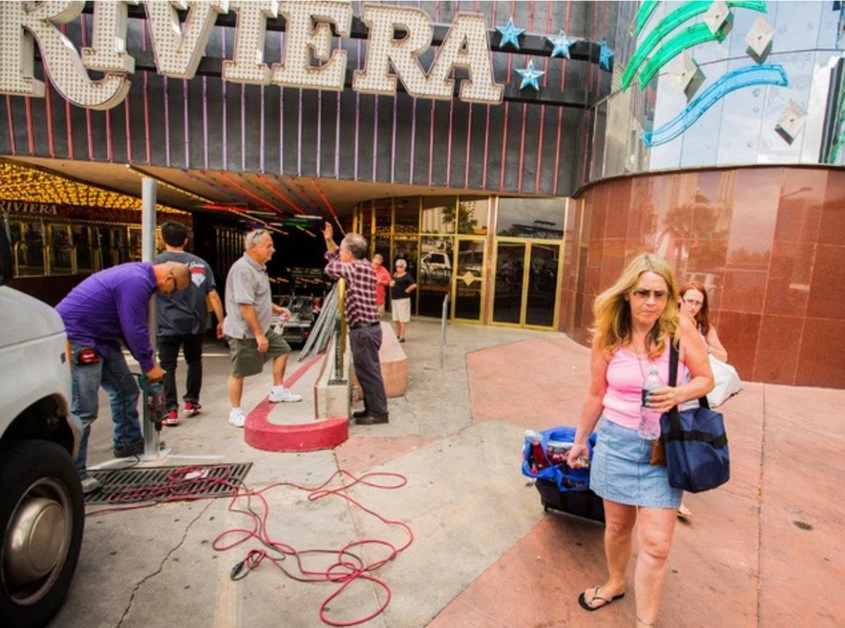 _GrandPaD's tweet image. OTD 2015 the #LasVegas Strip lost another icon as Riviera Hotel closed forever. It had opened in 1955 as the first high-rise on the Strip. Two implosions in 2016 would bring the #Vegas property down.