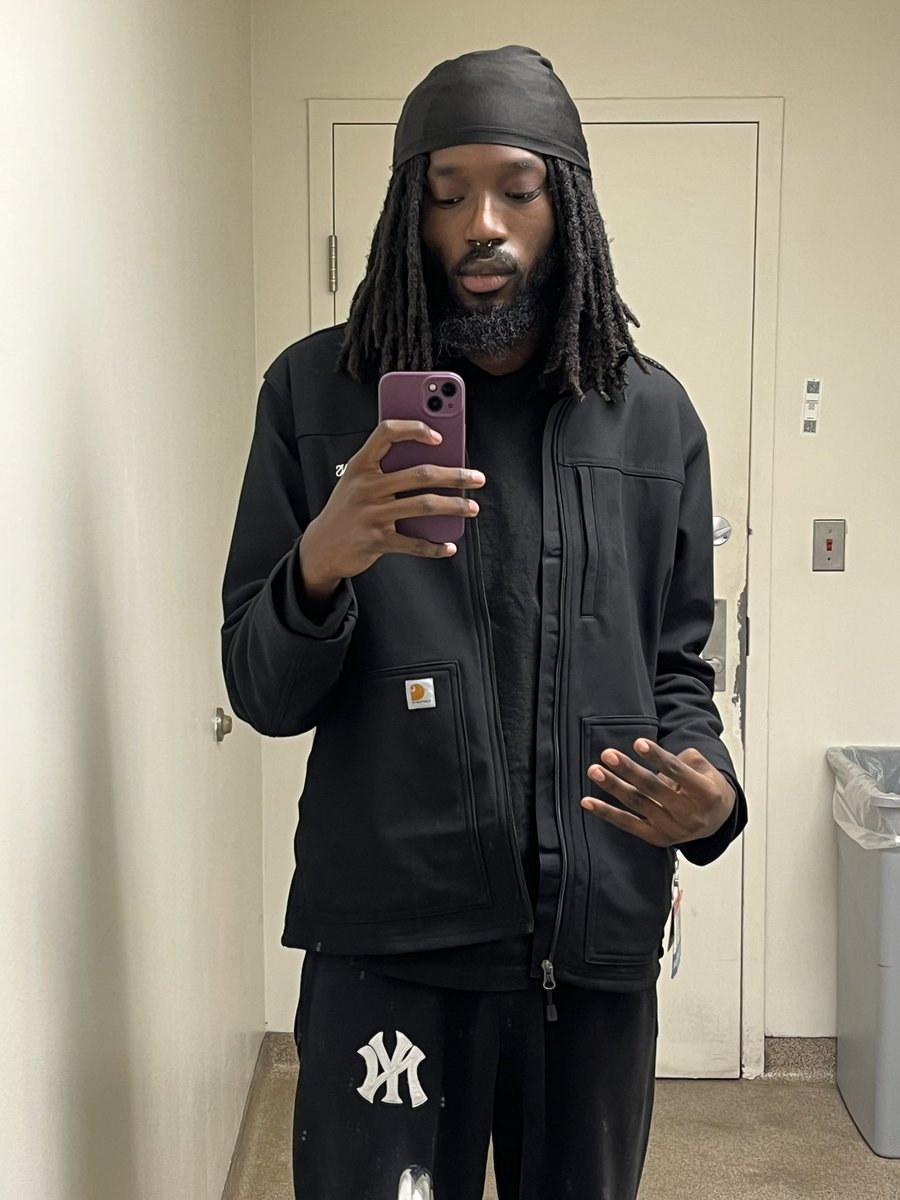 knownasmo_'s tweet image. real pharmacy tech drip #shit