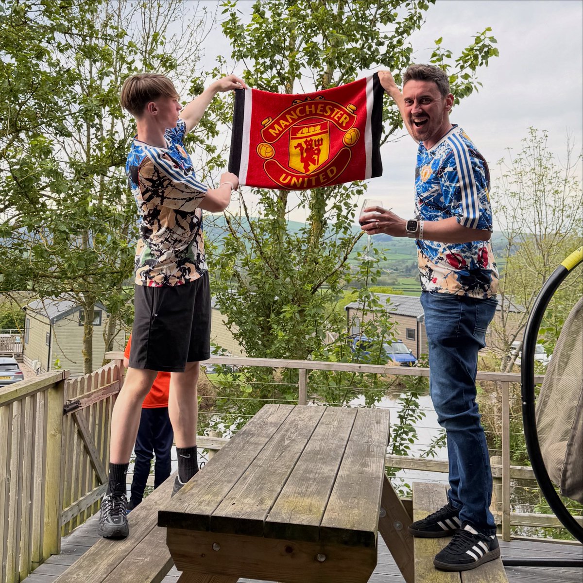 KevinAshford7's tweet photo. Drinking Scouse tears this evening 🇾🇪 https://t.co/wyBYUw7VoV