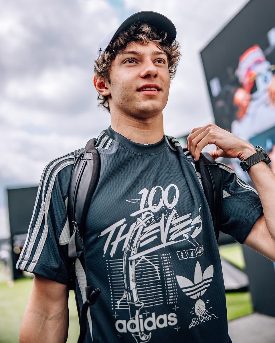 100 Thieves tweet media