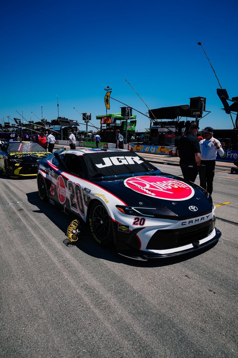 Joe Gibbs Racing tweet media