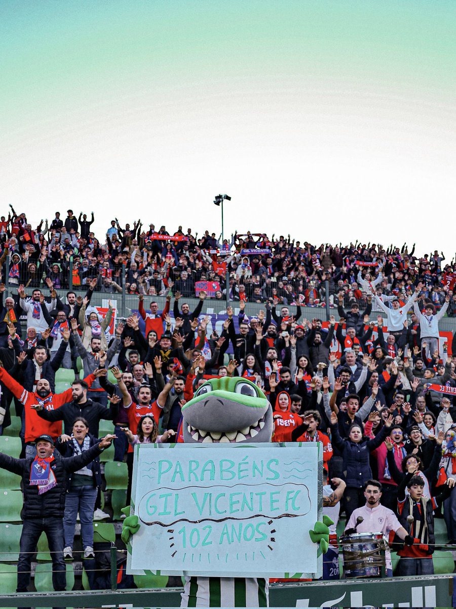 Futebol como ele deve ser 👏 

Obrigado <a href="/RioAve_FC/">Rio Ave FC</a> 🤜🤛

#MoldadosPorNós