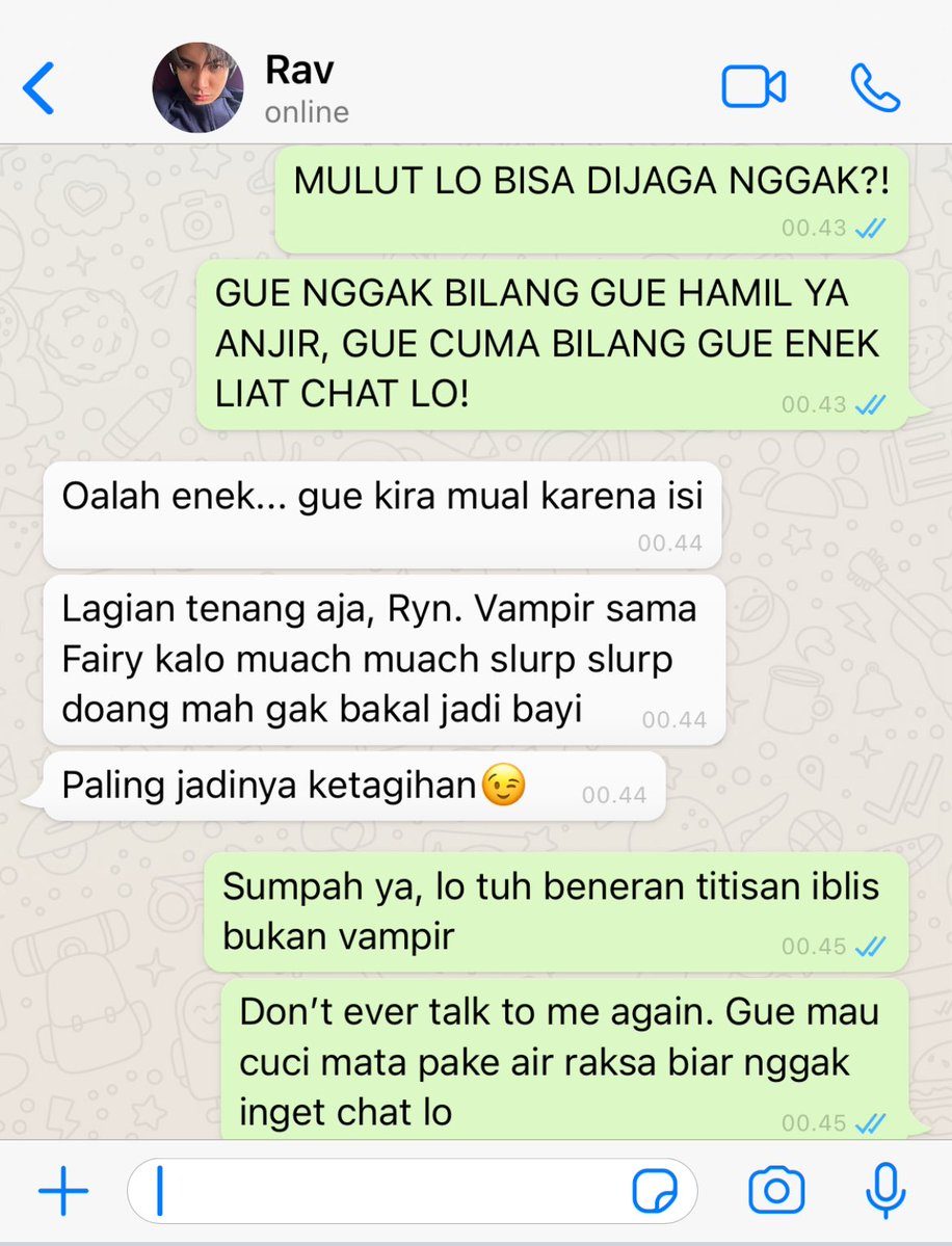 Bluepuffyy's tweet photo. Joongdunk Au — Dear Foe

; Alpha Vampire berniat invasi wilayah, tapi malah tunduk saat mencium scent sang Omega Fairy. Bukannya lanjut perang, ia justru terobsesi mengklaim sang musuh sebagai mate-nya.

Territory can wait, the Omega cannot. https://t.co/bVDZTmpZx7