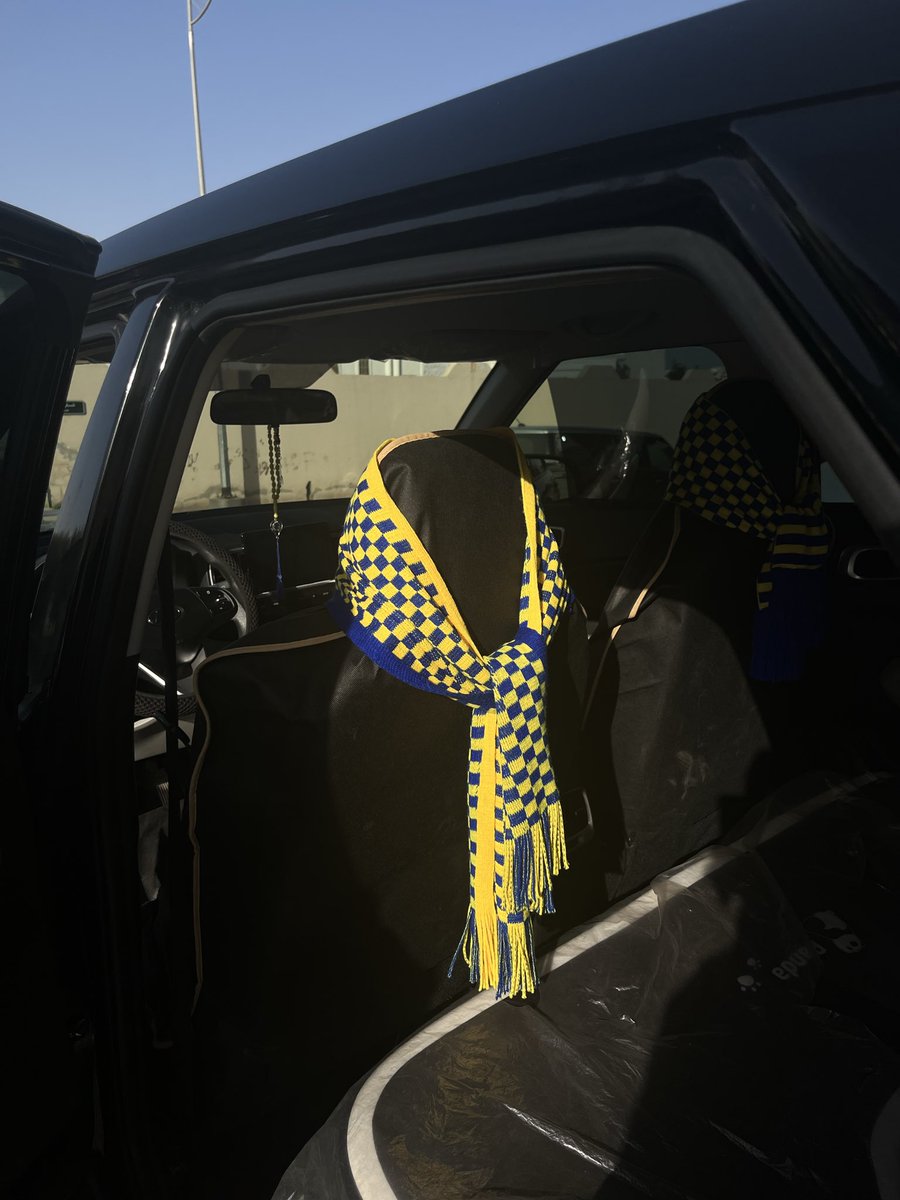 ATEG83's tweet photo. عالمي وبس💛💛💙💙. 
@AlNassrFC https://t.co/r1FADZuo9z