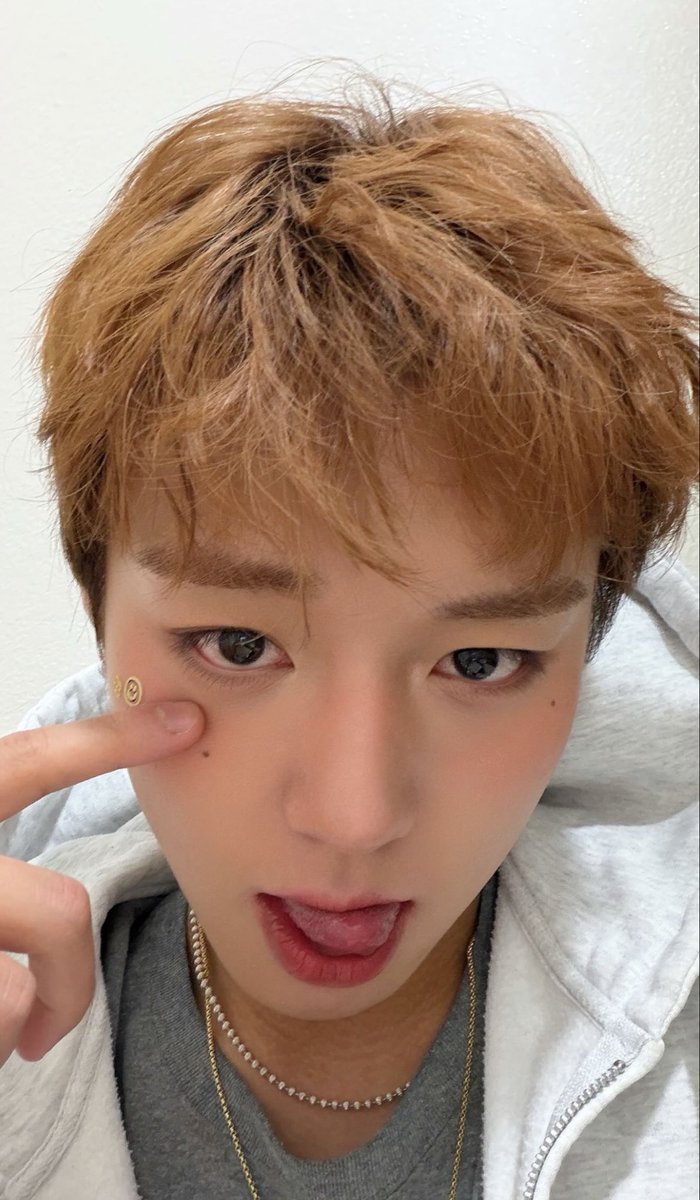 fvislwt's tweet photo. PARK JIHOONNNNNNNNN https://t.co/R5Db16zxuO