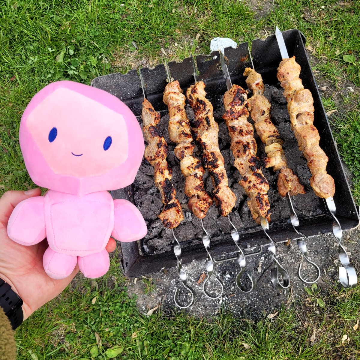 PHybix's tweet photo. Over 600 km one way... just for a BBQ? HELL YES! I just made it back home and I’m still buzzing from the energy! Specifically, I traveled across half of Poland to join the @RedStone Polish community meetup in Rzeszów. I absolutely love these kinds of spontaneous trips! 

Huge shoutout to @pryvigo and @HutsolD for the invite, you guys are absolute legends for putting this together. 

What made it worth the drive?

The Crew: Met some incredibly smart and positive people. We talked RedStone, blockchain, and life for hours!

The Vibe: Outdoor grill, great weather and even better company.

The Logistics: When I saw the "navigation instructions" stuck to a car at the parking lot telling me where to go... I knew I was with the right crowd! 😂

Thanks to everyone for the great time. 🔥