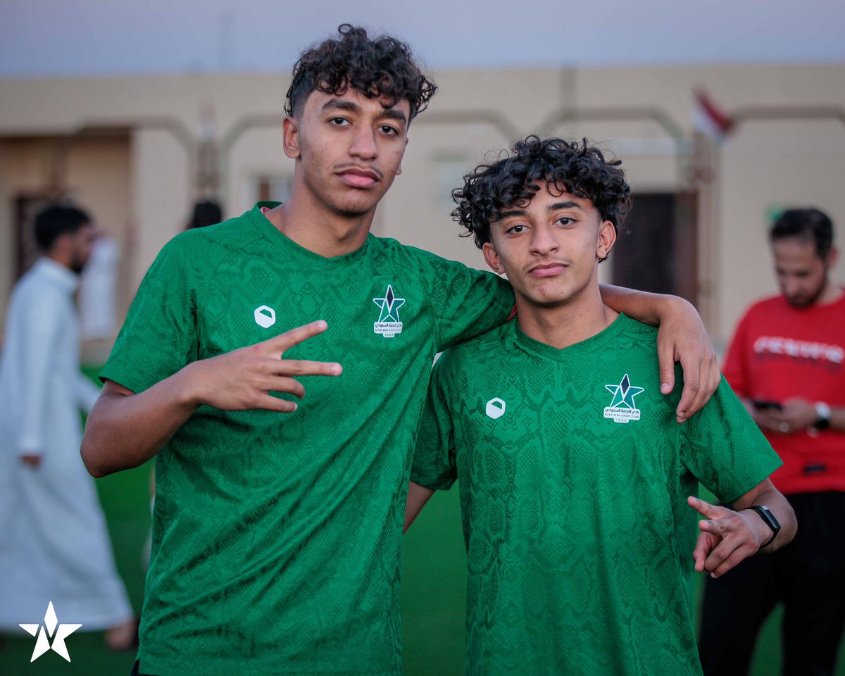 alnajmahfc1960's tweet photo. فرحة الانتصار 💚😍. 

#نجمة_18 | #النجمة_الفيصلي https://t.co/mY7QLUMvis