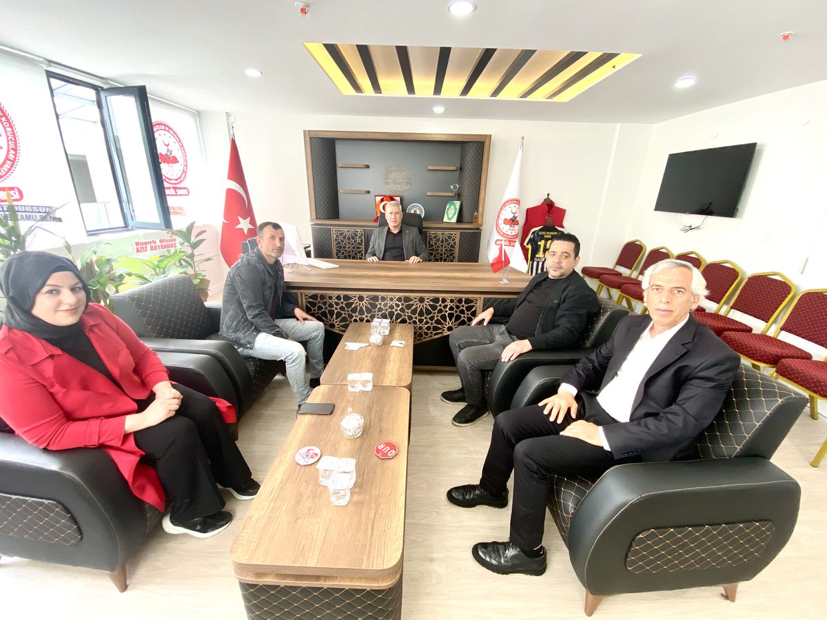 Gazimiz Sait Koçuk ve aziz şehidimizin kıymetli evladı Bedri Korkmaz, AŞAV Vakfı Bingöl Şubemize hayırlı olsun ziyaretinde bulundular. 

Nazik ziyaretleri için teşekkür ederiz.

<a href="/BingolAsavVakfi/">AŞAV Vakfı Bingöl Şubesi</a>