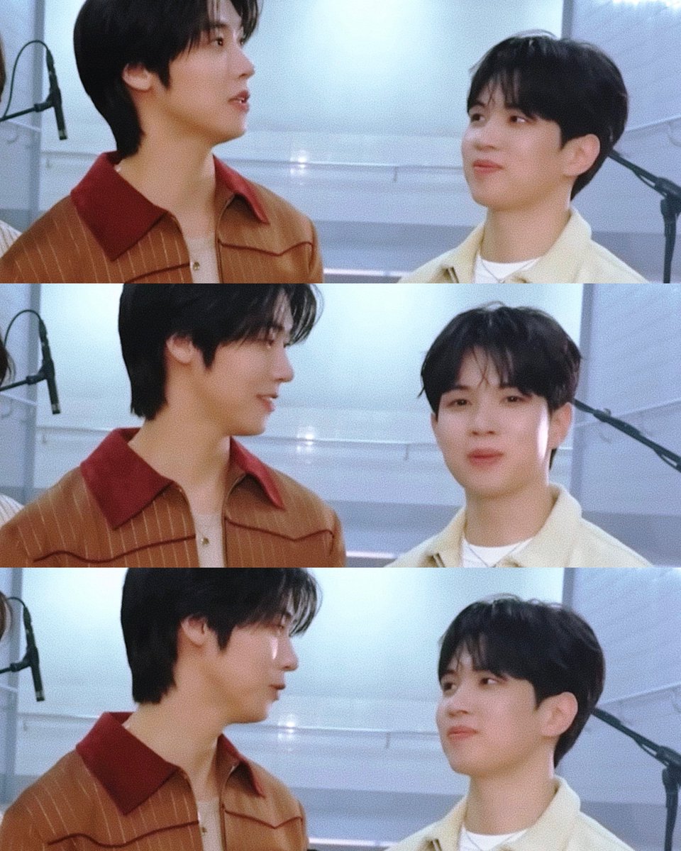 닷 tweet media