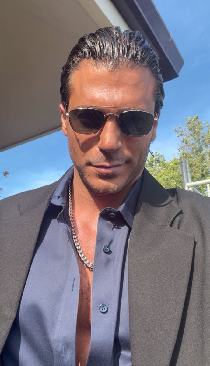 Está Guapazo 😎....

#CanYaman