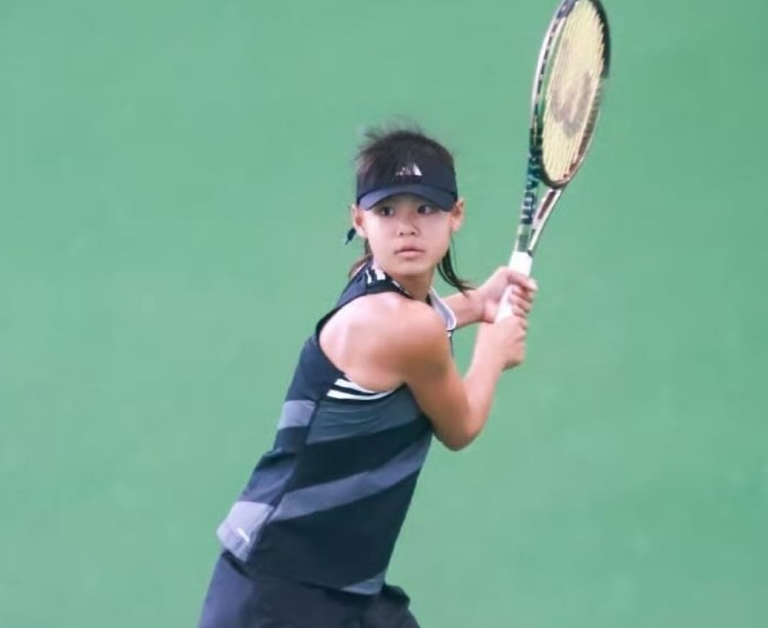 NewWaveWta's tweet photo. Xinran Sun 🇨🇳 is playing her first professional WTA match!
Age: 15
Junior Rank: 8
📍 Istanbul WTA 125: Sun 🇨🇳 vs. Gjorcheska 🇲🇰
#XinranSun #WTA #NextGen #Tennis #Istanbul #WTA125 #ChineseTennis https://t.co/upfnuRChgL