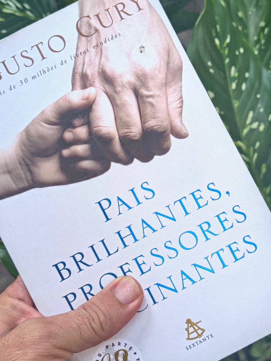 odllztt's tweet photo. Em tempo de redes sociais, ler um bom livro é, ao mesmo tempo, acessar conhecimento durável e treinar a nossa concentração. O quarto de 2k26 já foi: “Pais Brilhantes, Professores Fascinantes", de Augusto Cury.
#detoxsocial #detoxvirtual #leitura2k26 #fecheocelularconecteumlivro https://t.co/3Ie46bZWxo