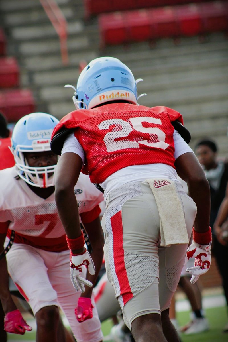 JaylinBenn59132's tweet photo. Week 1 in the books just getting started #springball @AL_Recruiting @AL7AFootball @HallTechSports1 @RecruitTheCrest @CoachS1M https://t.co/65oWy2PkPy