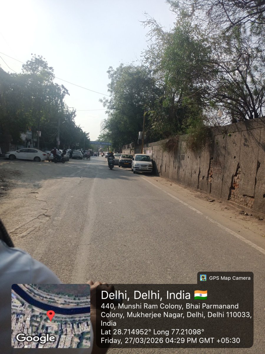 Sabyasachi72357's tweet image. ...especially female♀️commuters, students,&amp;amp; UPSC🇮🇳aspirants in this educational hub.
Kindly treat this as a priority &amp;amp; take necessary action for public safety.
@p_sahibsingh
@DelhiComplaint
@DelhiPolice
@DCP_NorthWest

#RoadSafety #StreetLight💡  #PublicSafety #SwachhAndSafeDelhi