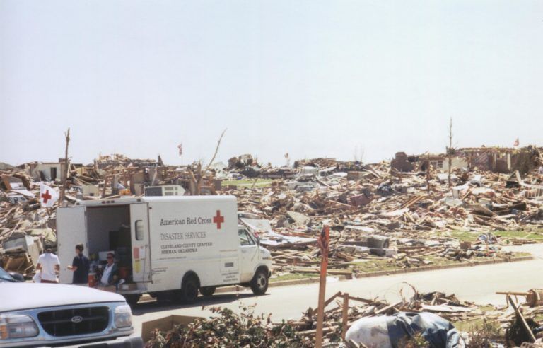 tornado_talk's tweet image. Bridge Creek–Moore F5 #Tornado – May 3, 1999!

On May 3, 1999, 71 tornadoes occurred across the United States, including 58 in Oklahoma. One supercell thunderstorm produced 14 tornadoes over a 3.5-hour period. The ninth tornado from that storm became the Bridge Creek–Moore F5.