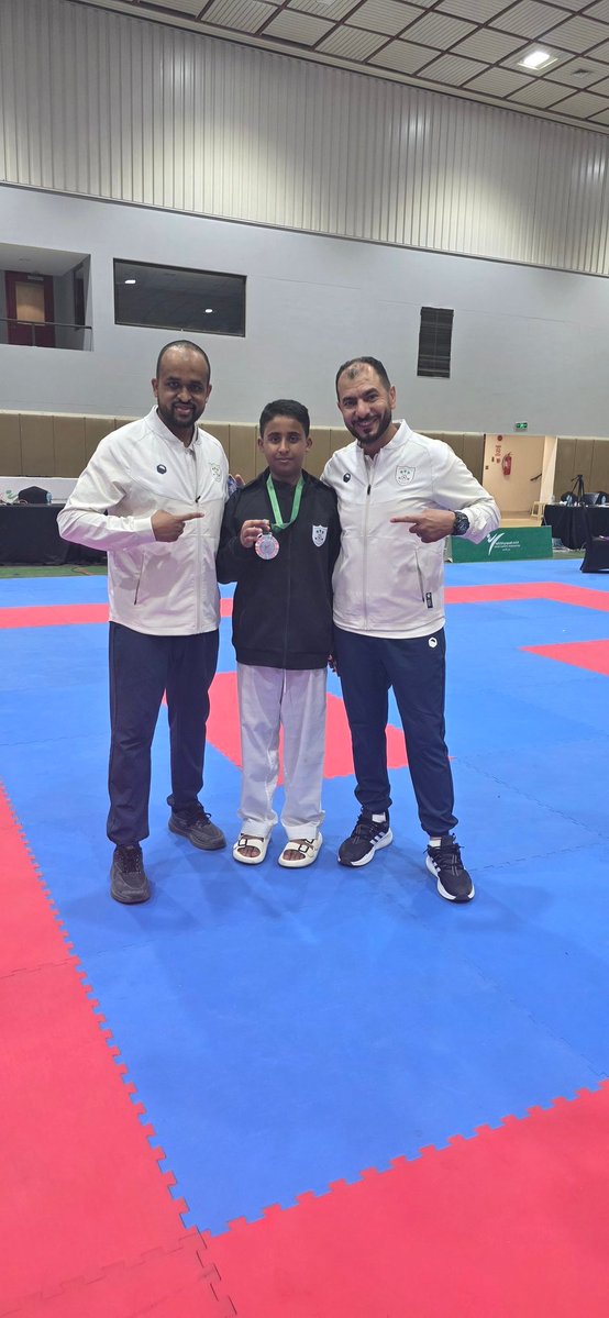 حقق اللاعب  : علي حسن مرضاح
من نادي تيماء للكاراتيه <a href="/Tayma_SC/">نادي تيماء الرياضي</a>
الميدالية الفضية  في تصفيات بطولة المملكة التأهيلية الثانية (ذكور) 2026 لجميع الفئات
التي اقيمت بمدينه  ( الرياض📍)
قتال فردي ميزان تحت 55kg
درجة براعم تحت ١٤ سنة 
تمنياتنا للبطل بالتوفيق