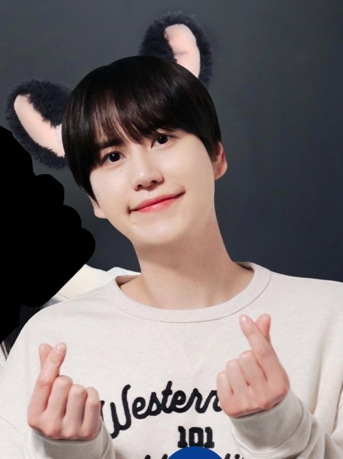 전에 찍은 포토이즘 찾아보다가 셀프 고능함에 놀람