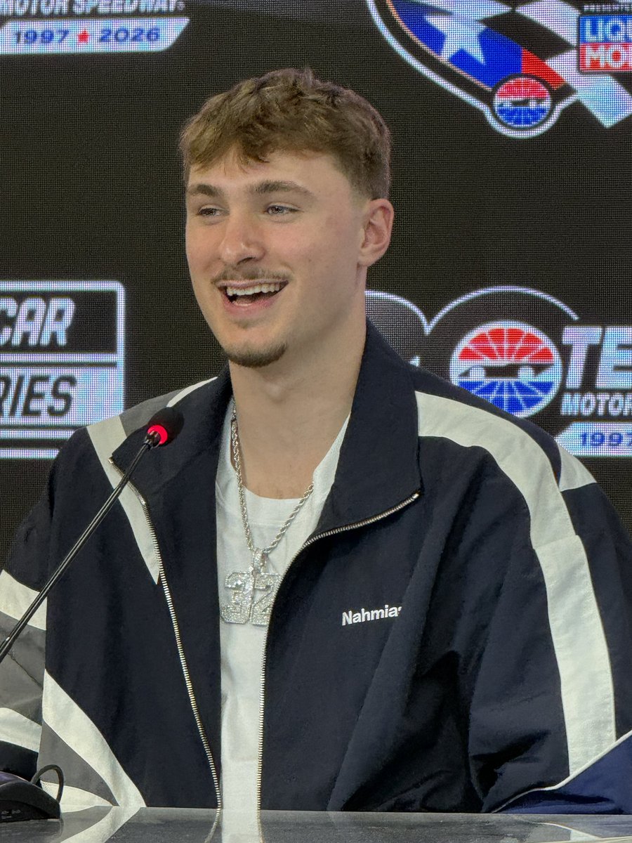 Jeff Gluck tweet media